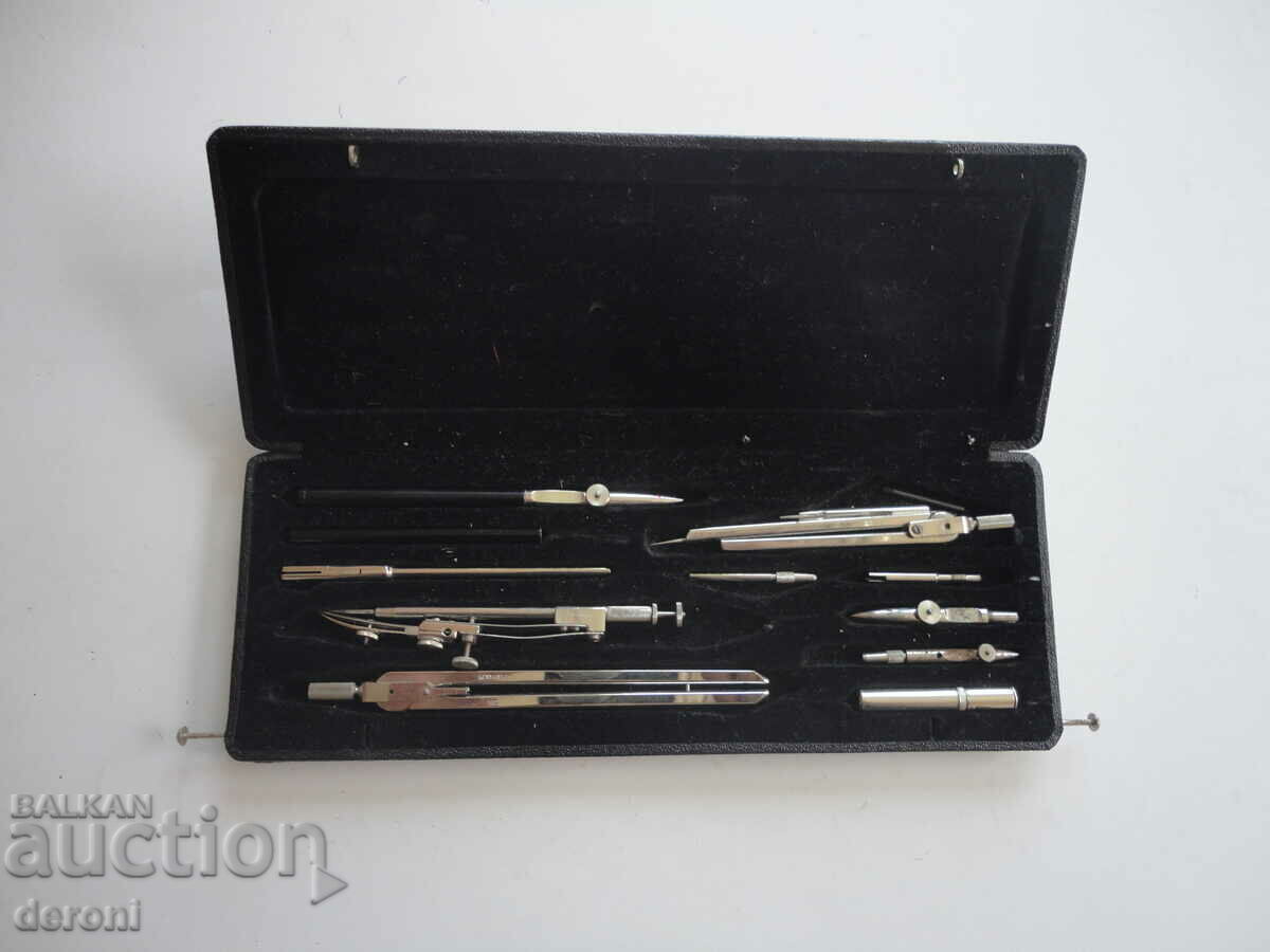 Delivery of Set of German calipers studio Delivery of Set of German calipers studio