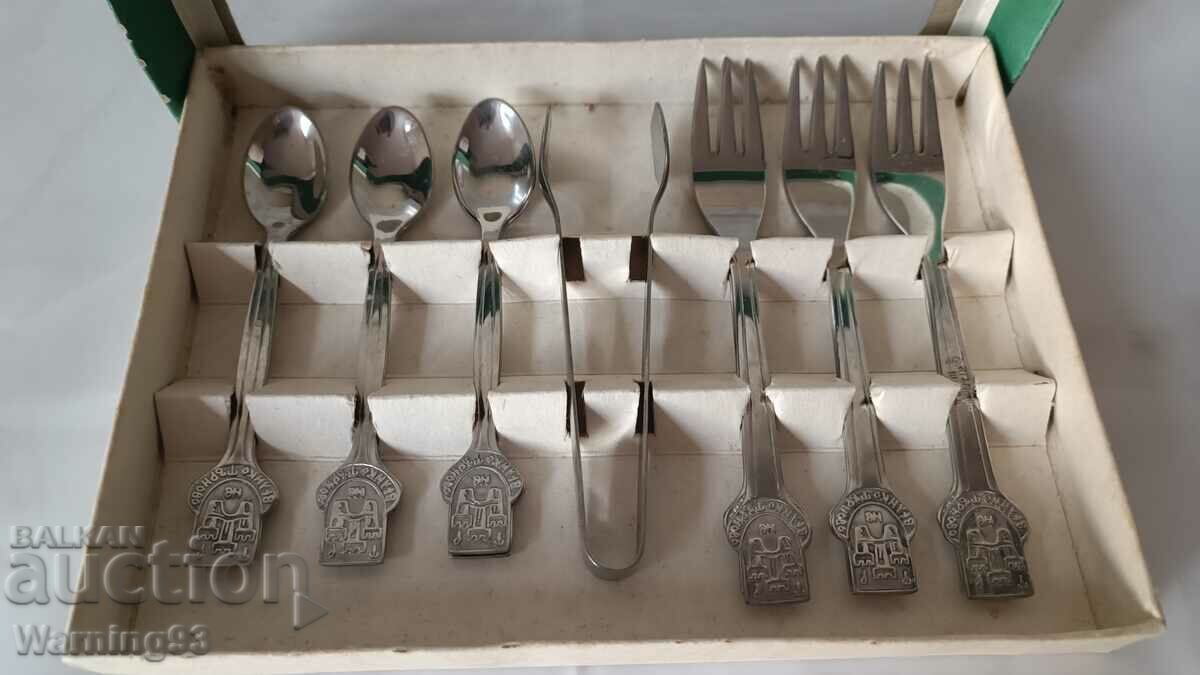 Delivery of Set of coffee spoons + sugar tongs - Hammer and Sickle Factory Delivery of Set of coffee spoons + sugar tongs - Hammer and Sickle Factory