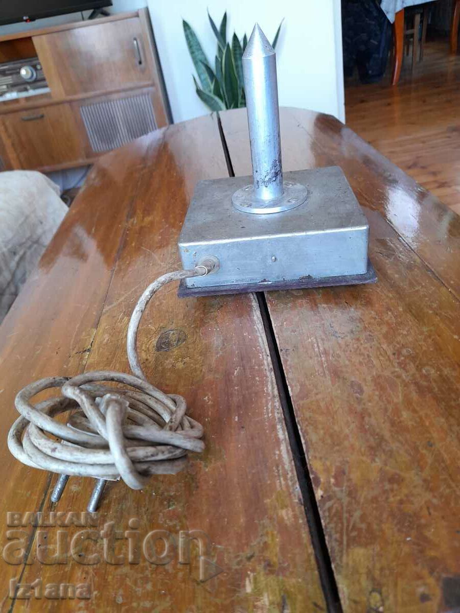 Delivery of Old Izot Hot Dog Sandwich Maker Delivery of Old Izot Hot Dog Sandwich Maker