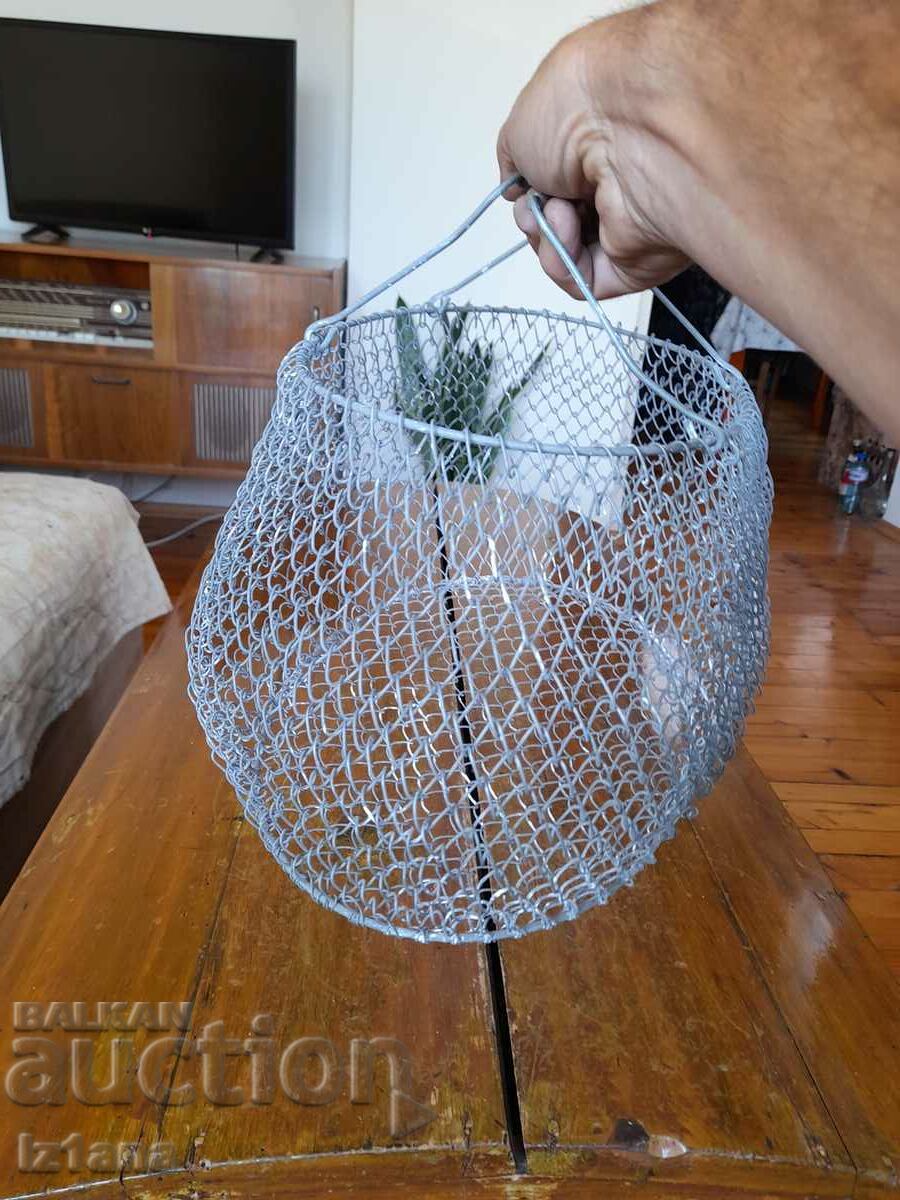 Delivery of Old metal shopping bag Delivery of Old metal shopping bag