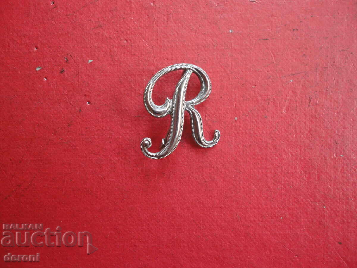 Delivery of brooch 81 Delivery of brooch 81