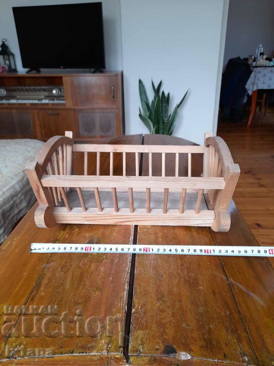 Auction Old doll bin Auction Old doll bin