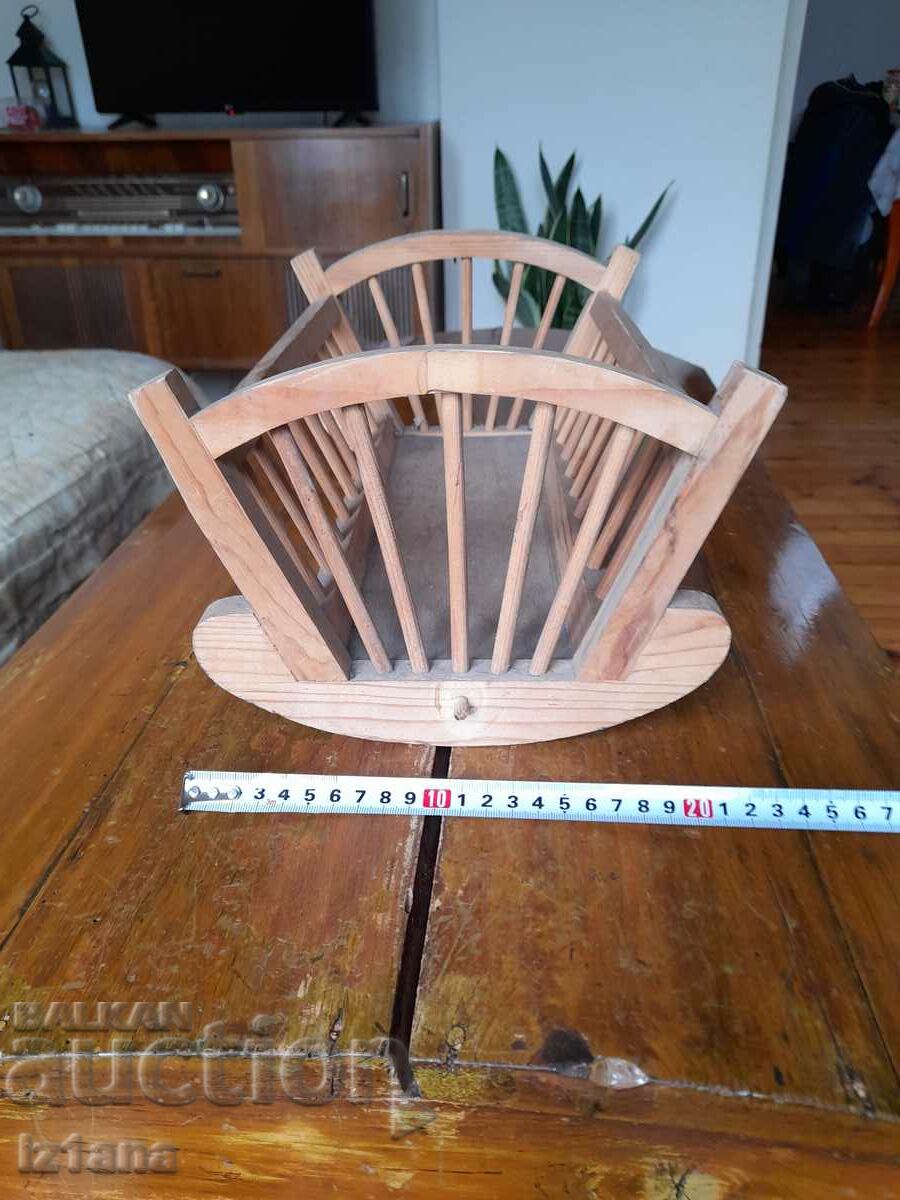 Old doll bin - 5 Old doll bin - 5