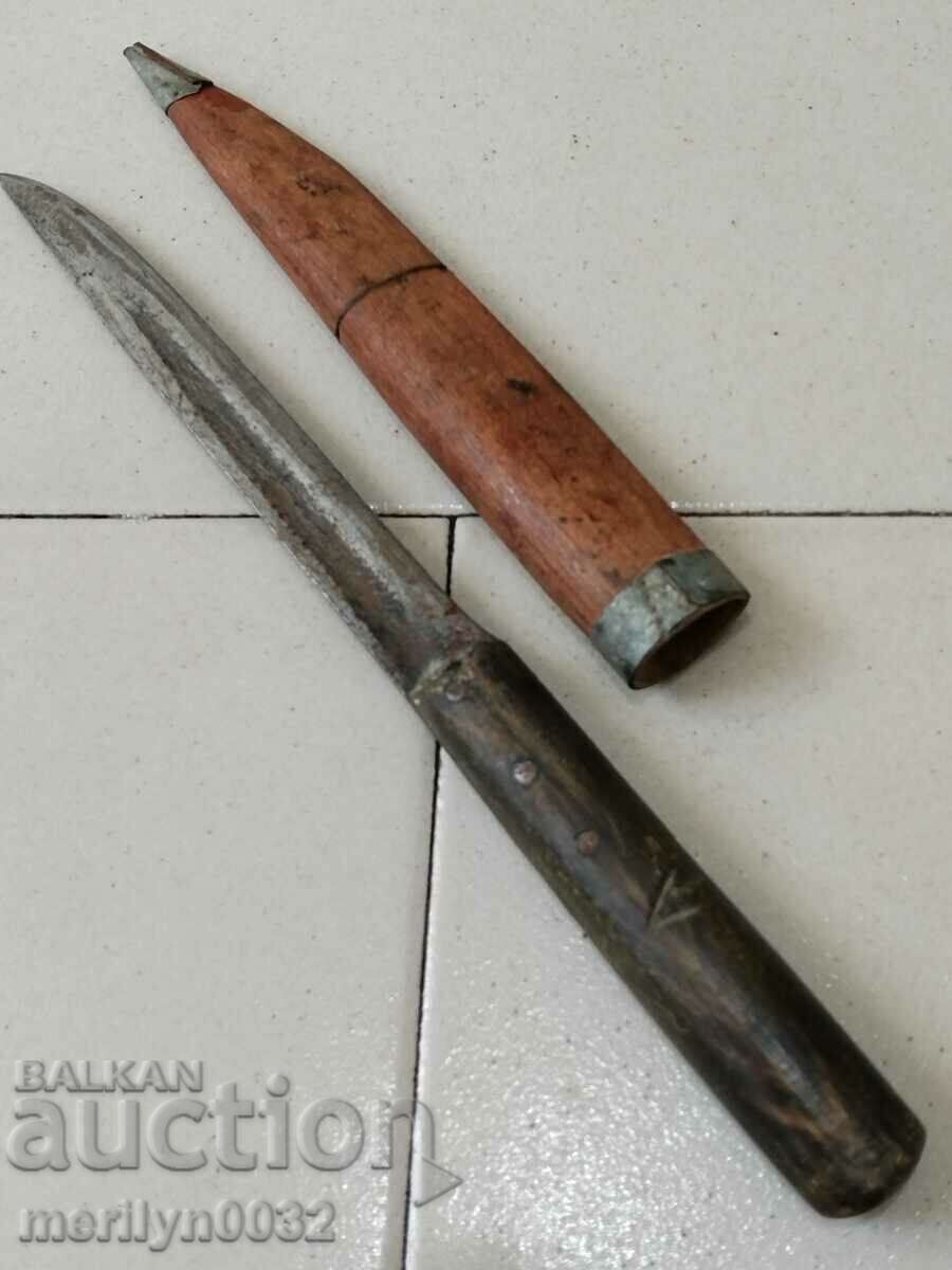 An old butcher's knife can be carved from buffalo horn karakulak - 5 An old butcher's knife can be carved from buffalo horn karakulak - 5