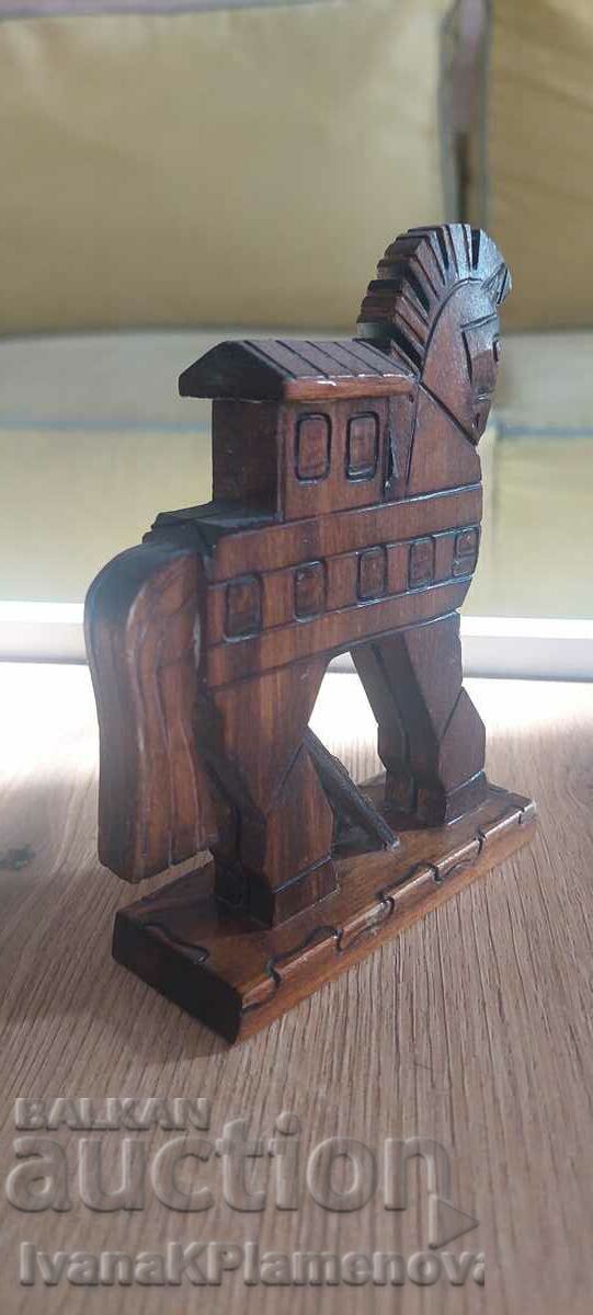 Auction Wood carving Auction Wood carving