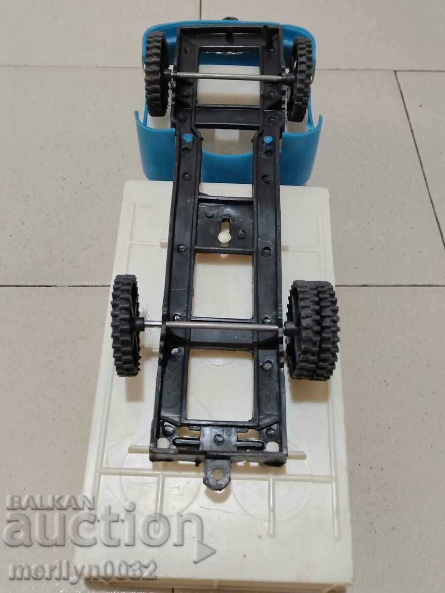 Παλαιό βουλγαρικό παιχνίδι φορτηγό φορτηγό αυτοκίνητο NRB - 6 Παλαιό βουλγαρικό παιχνίδι φορτηγό φορτηγό αυτοκίνητο NRB - 6