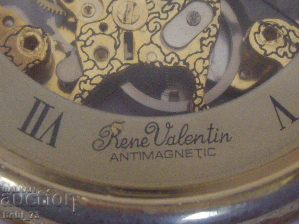 Auction A mechanical watch. Auction A mechanical watch.