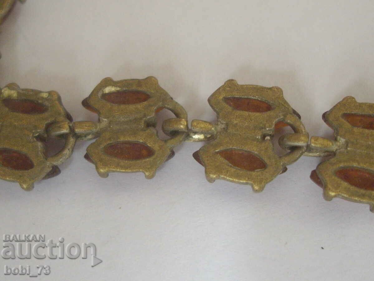 Delivery of Old bronze bracelet.