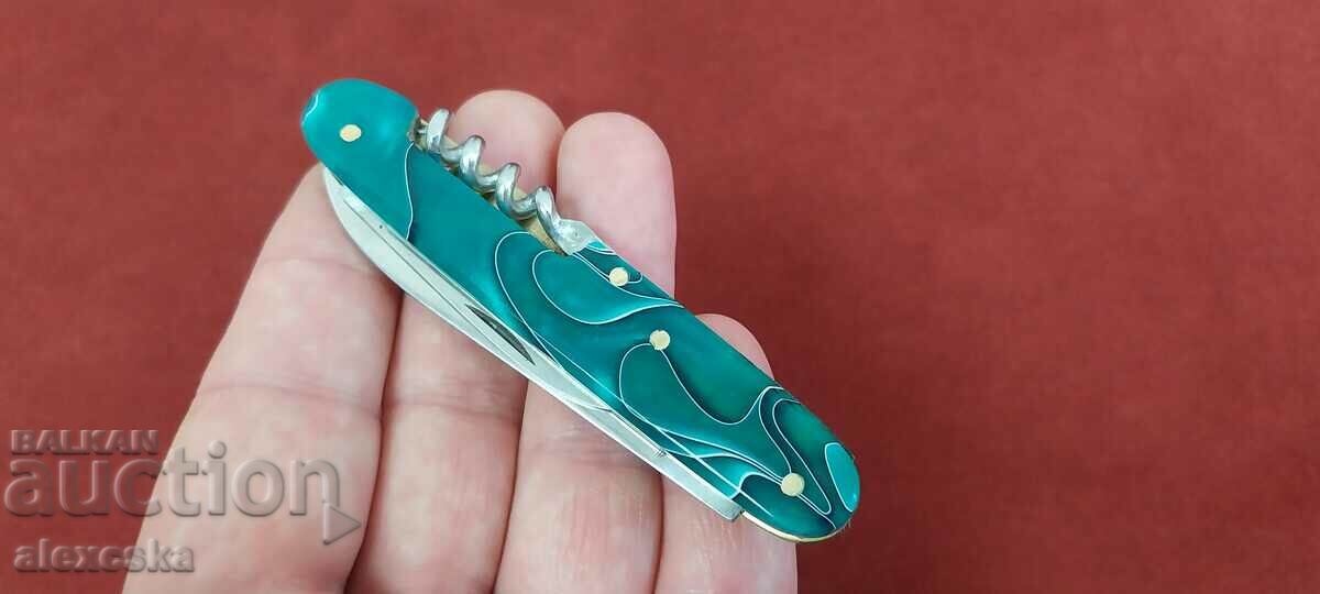 Pocket knife - Hammer and Sickle with price 42.00 BGN | € 21.47 Pocket knife - Hammer and Sickle with price 42.00 BGN | € 21.47