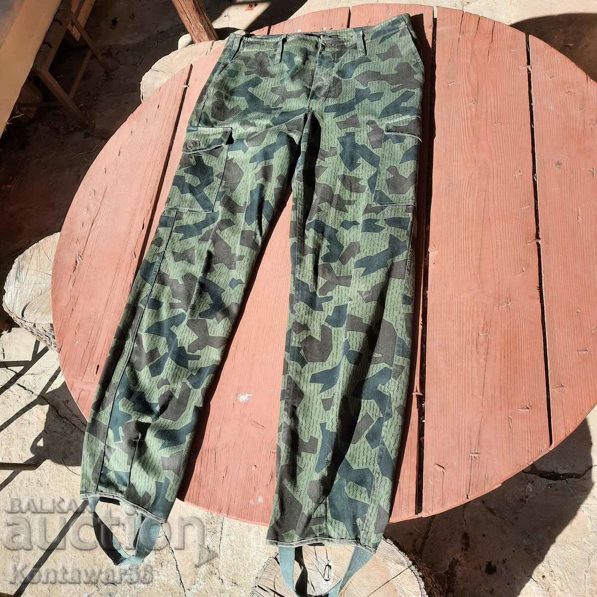 Camouflage leggings with BNA lining, new.