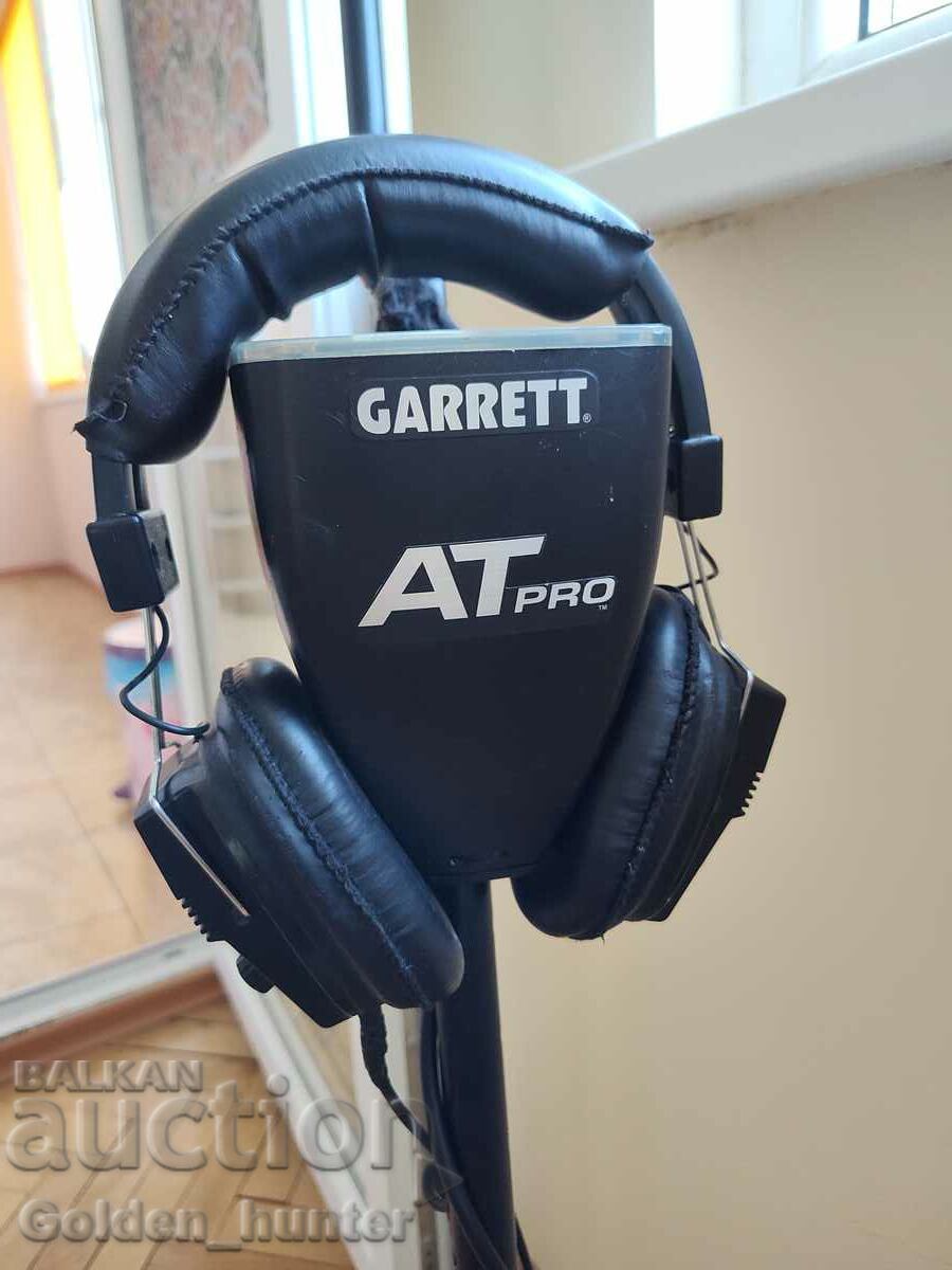 I am selling a Garrett AT-Pro metal detector