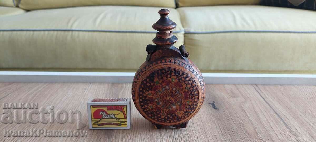 Delivery of Small wooden bow for collectors