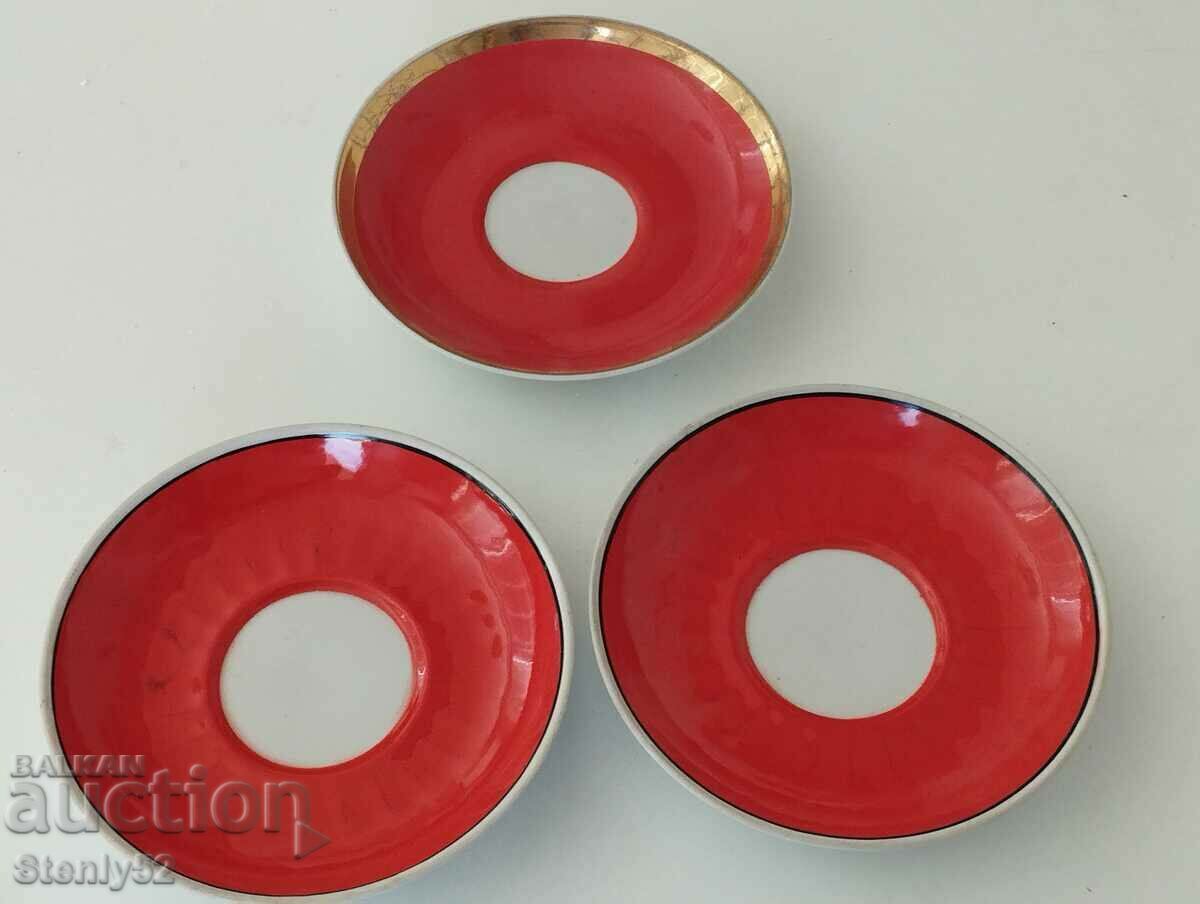 3 old orange plates from the USSR with a diameter of -14 cm.