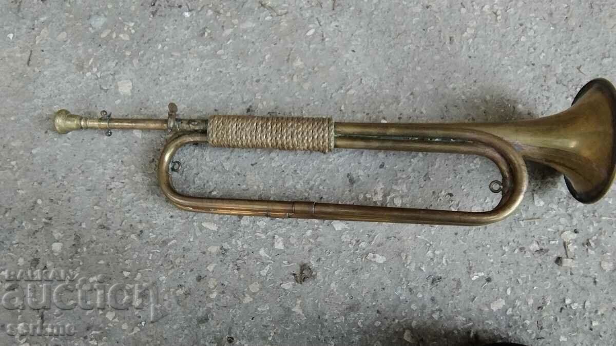 Auction  Trumpet/Fanfare