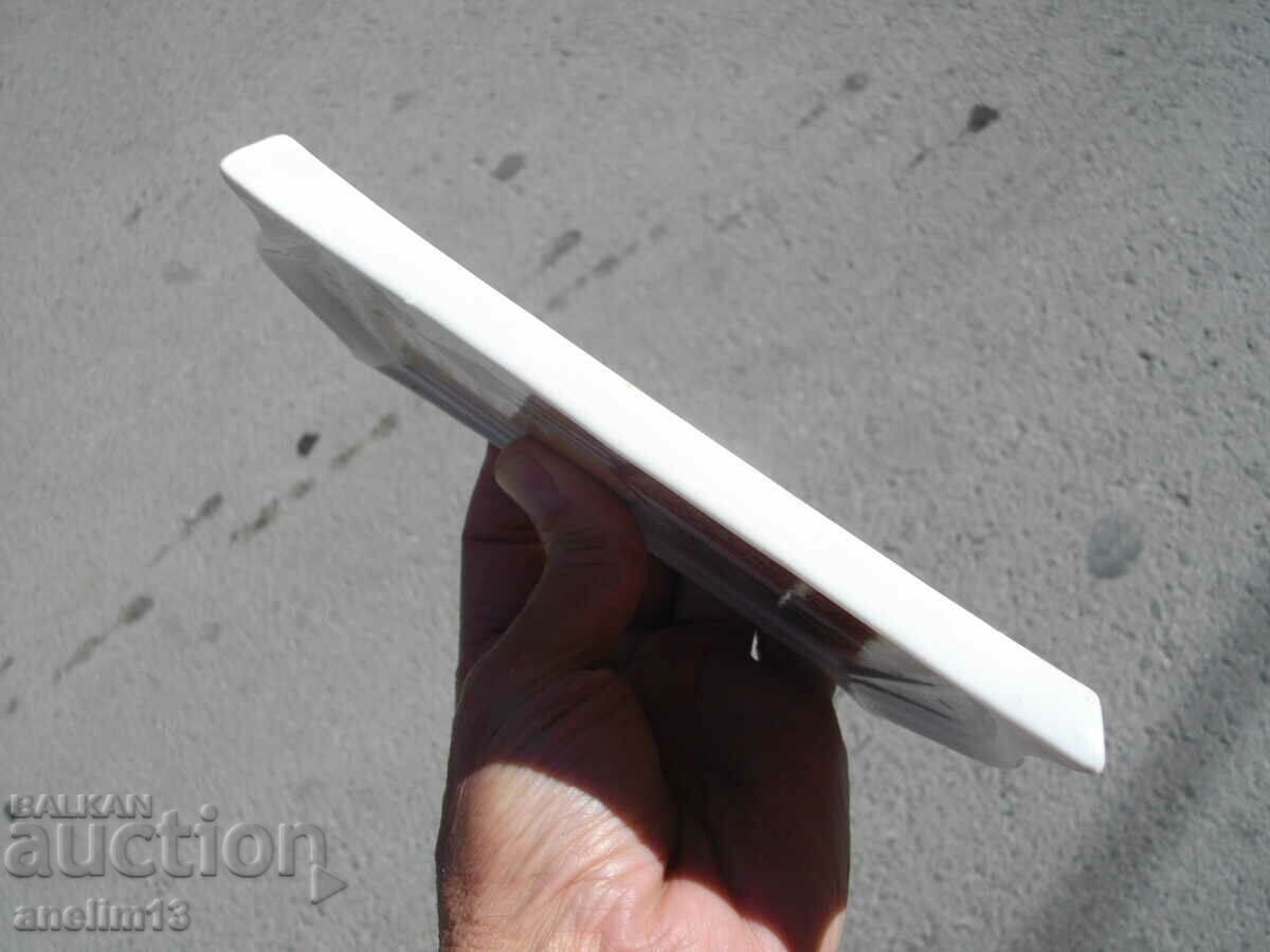 Delivery of OLD PORCELAIN SHUMEN CLOCK TOWER Delivery of OLD PORCELAIN SHUMEN CLOCK TOWER