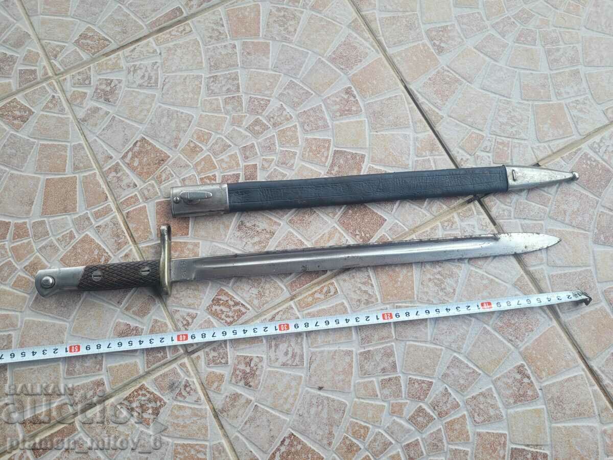 Auction  Bayonet, knife, bayonet