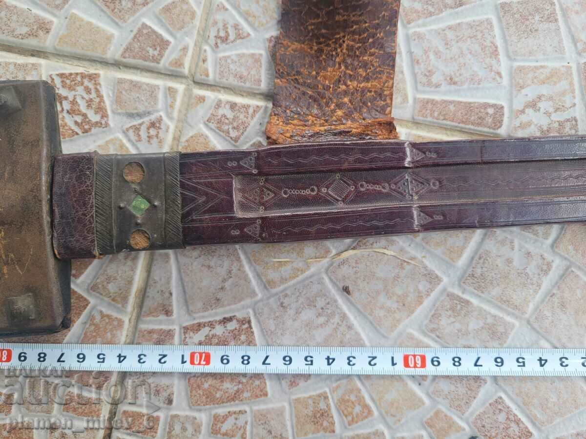 Delivery of Saber, broadsword, knife, sword, tulvar