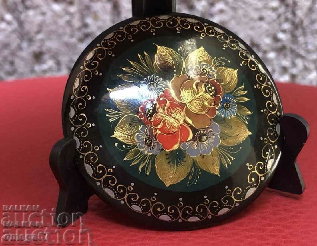 Russian painted craftsman brooch! Russian painted craftsman brooch!