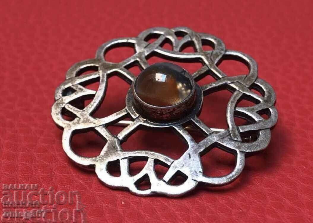 Аукцион Старинна сребърна брошка в стил Сецесион Аукцион Старинна сребърна брошка в стил Сецесион