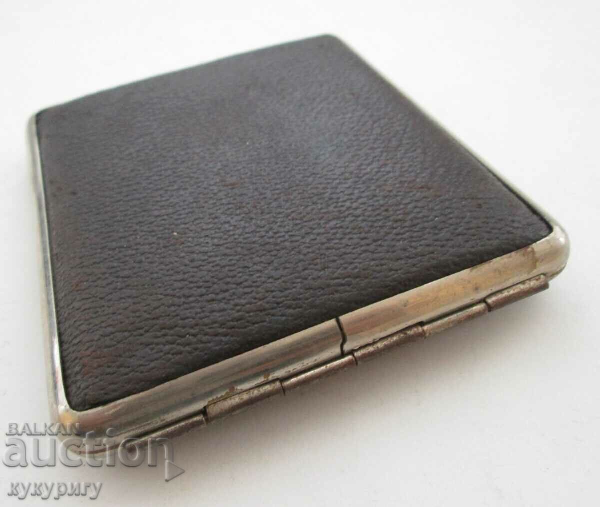 Old German snuffbox marked D.R.P. Germany VSV with price 45.00 BGN | € 23.01 Old German snuffbox marked D.R.P. Germany VSV with price 45.00 BGN | € 23.01