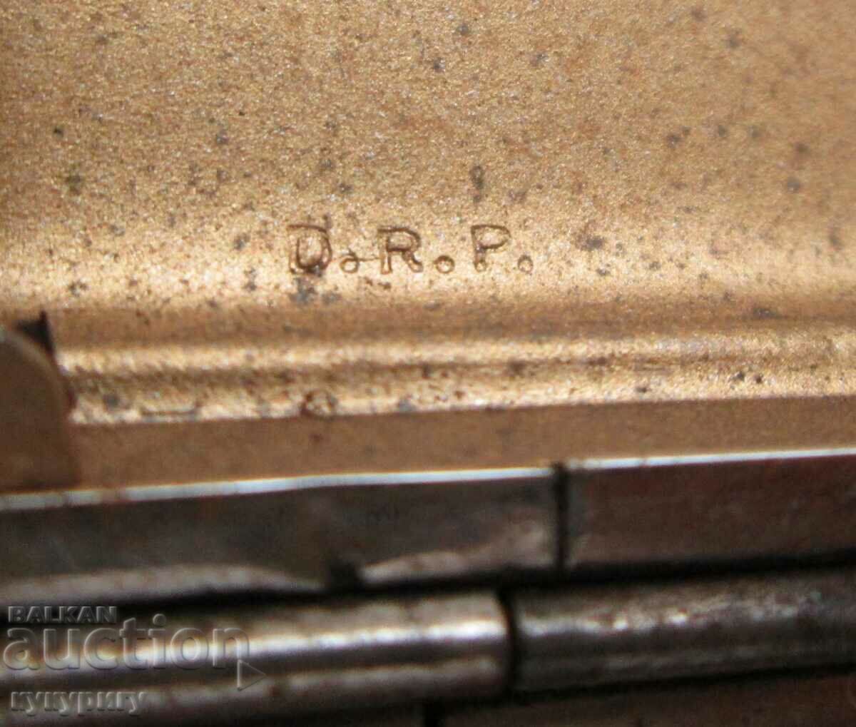 Old German snuffbox marked D.R.P. Germany VSV - 6 Old German snuffbox marked D.R.P. Germany VSV - 6