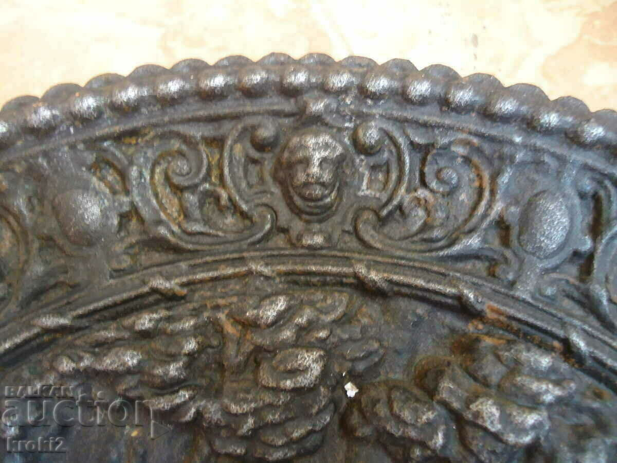 Delivery of Large massive cast iron panel hunting scene pig hunting Delivery of Large massive cast iron panel hunting scene pig hunting