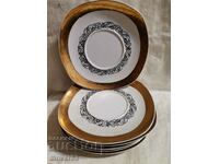 Porcelain plates. Set of 6 pieces