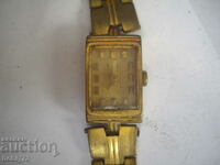 Gold-plated women's wristwatch.