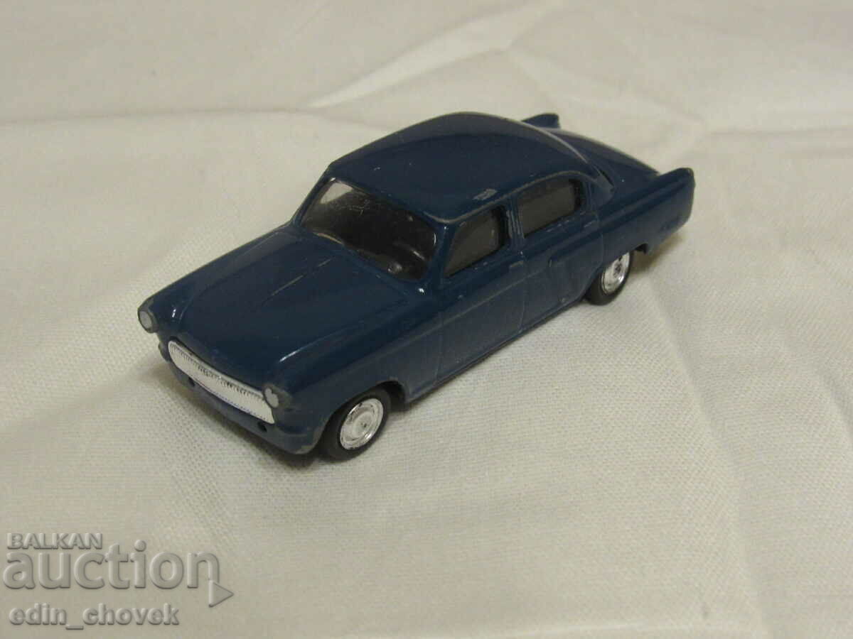 1/64 Grell Volga GAZ-21