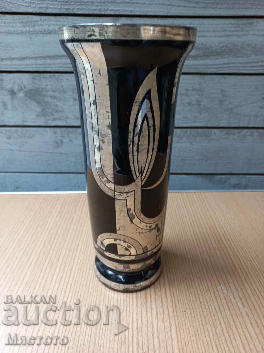 Art deco vase old.