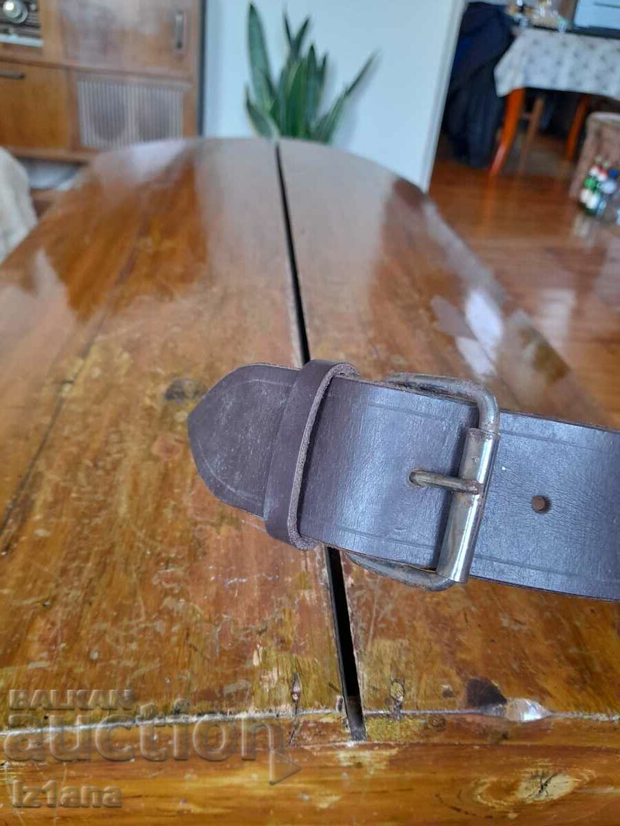 Δημοπρασία Παλιό δερμάτινο λουρί για κατοικίδια