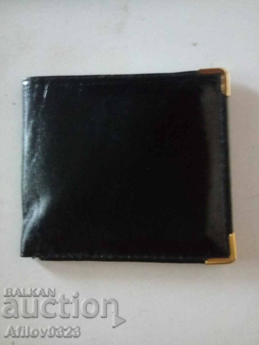 Men's wallet with a calculator for calculating currency ratios