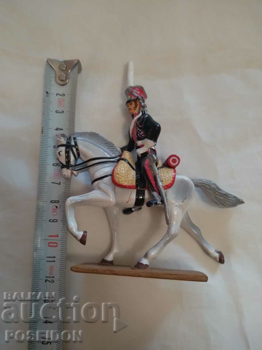 LEAD CAVALRY SOLDIERS - 7 LEAD CAVALRY SOLDIERS - 7