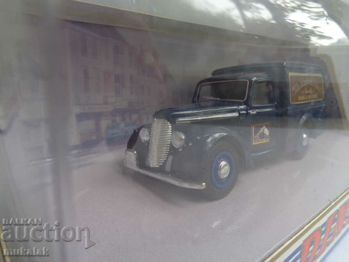 1:43 MODEL DINKY MACHBOX COMMER 8 CWT VAN TROLLEY cu preț 30.00 BGN | € 15.34 1:43 MODEL DINKY MACHBOX COMMER 8 CWT VAN TROLLEY cu preț 30.00 BGN | € 15.34