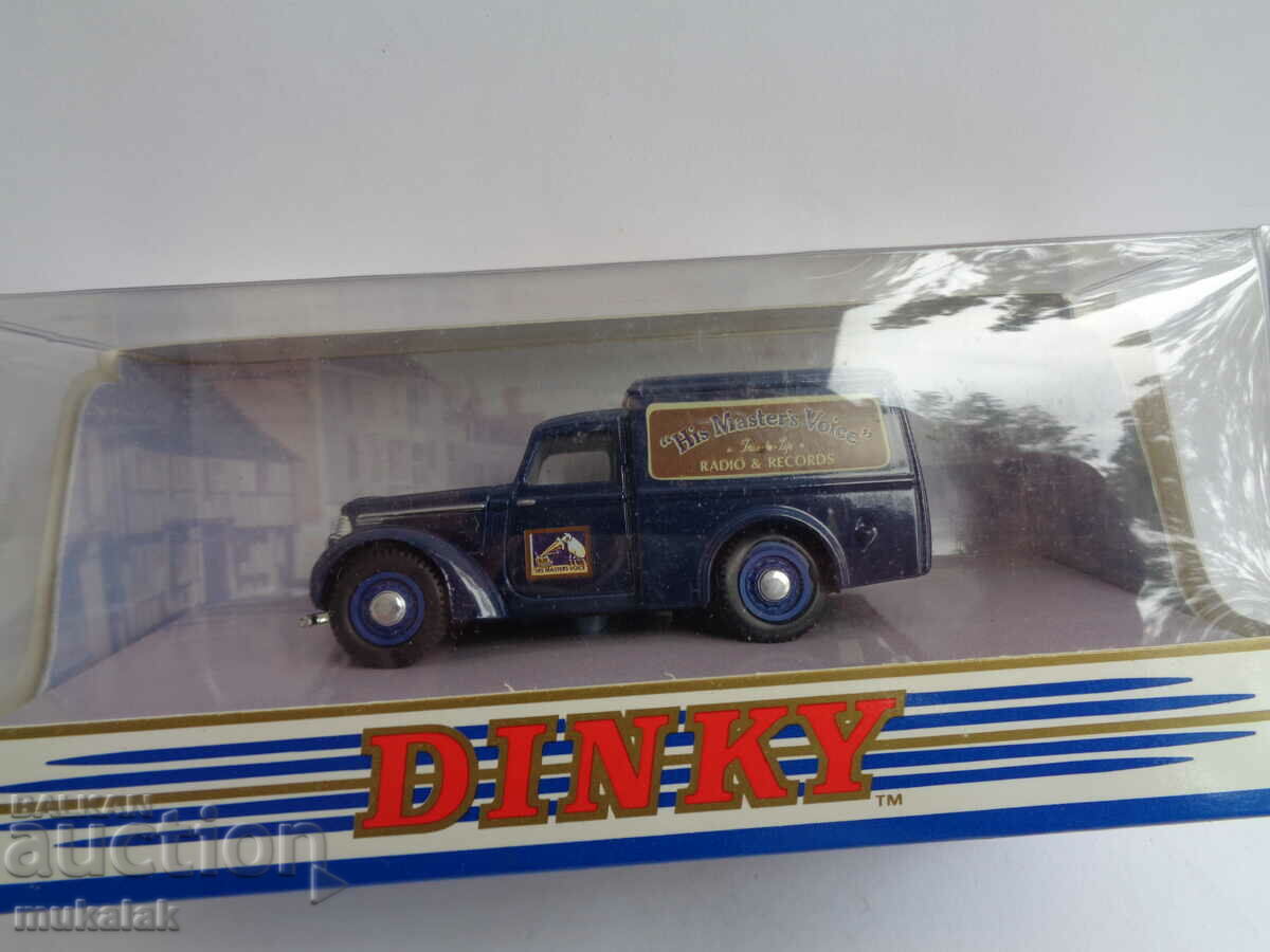 1:43 DINKY MATCHBOX COMMER 8 CWT VAN TROLLEY MODEL