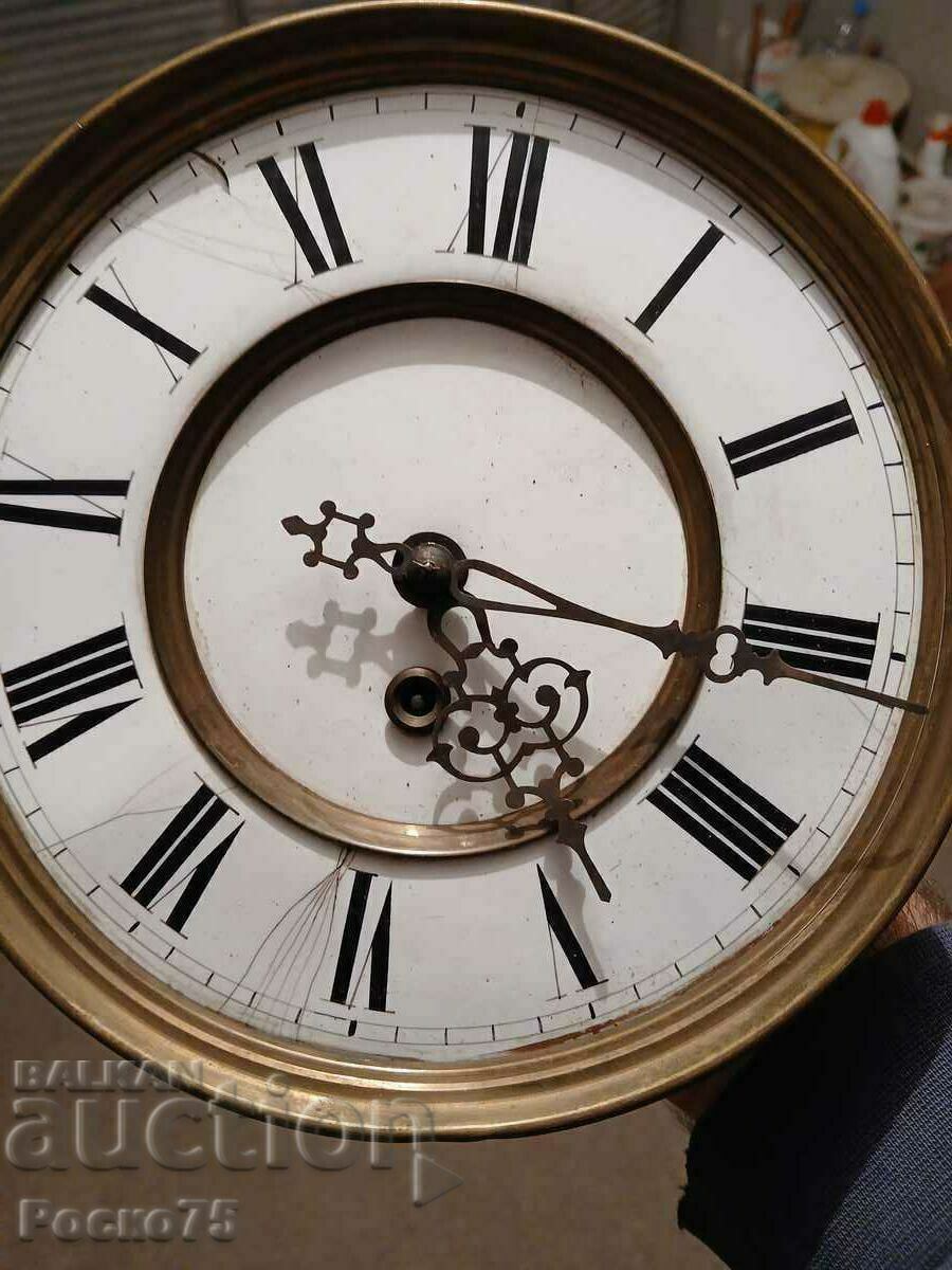 Wall clock mechanism