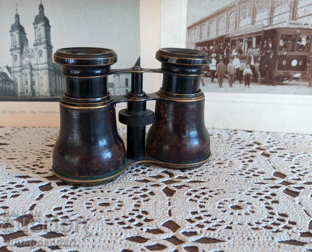 Livrarea Binoclu antic, conservat, functional Livrarea Binoclu antic, conservat, functional