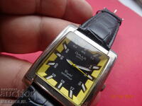 OMAX JAPAN COLLECTIBLE QUARTZ