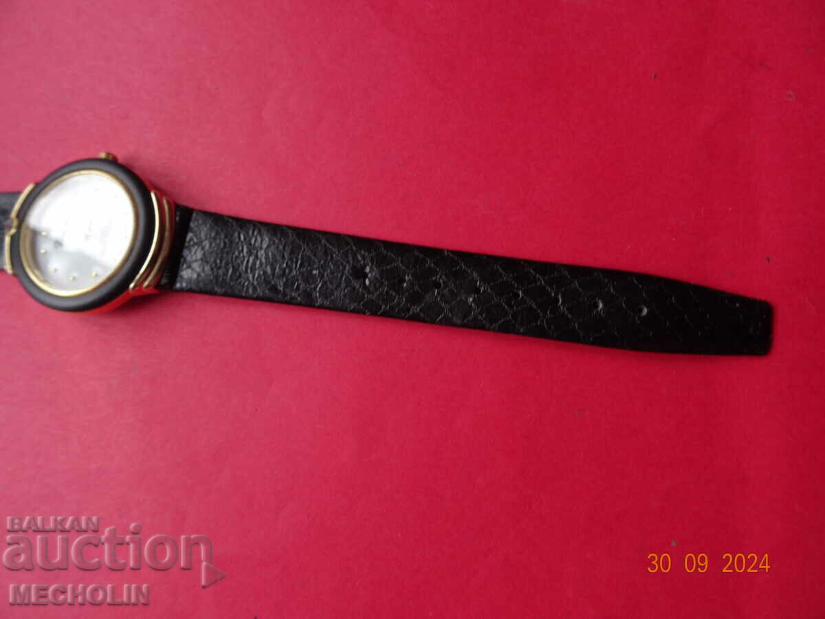 VIONNA Quartz cu preț 20.00 BGN | € 10.23