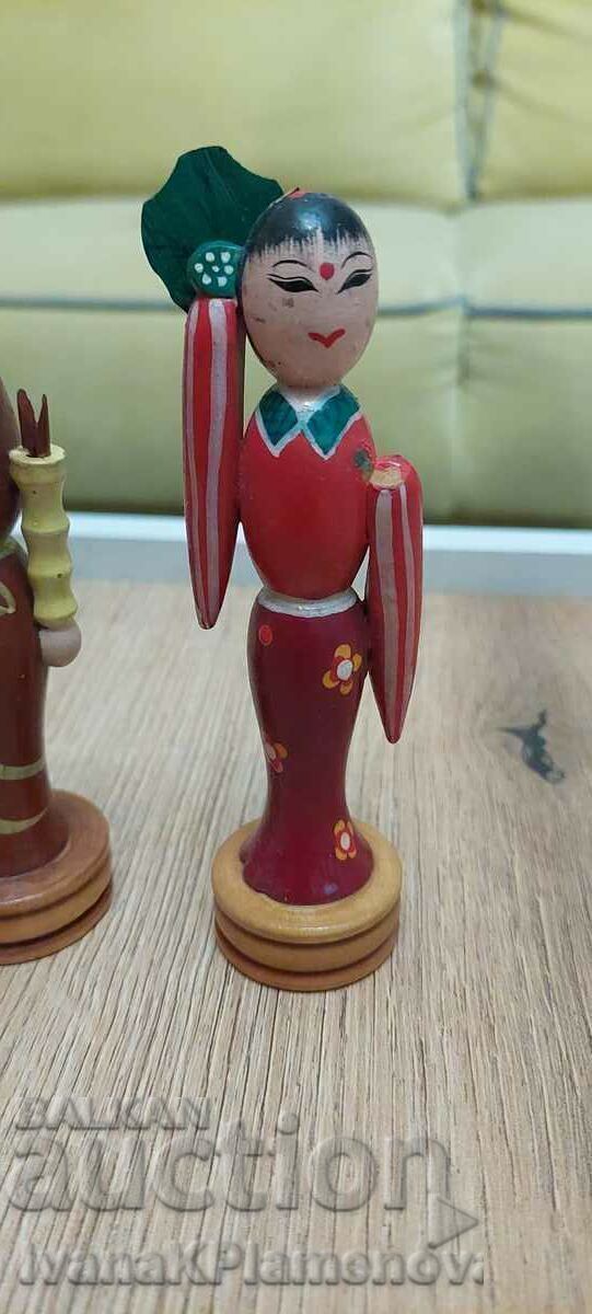 Wooden figurines with price 26.00 BGN | € 13.29 Wooden figurines with price 26.00 BGN | € 13.29