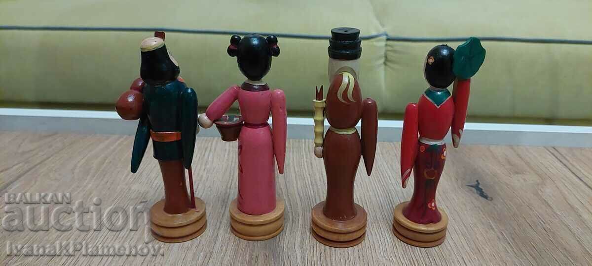 Wooden figurines - 7 Wooden figurines - 7