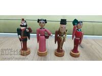 Фигурки дървени