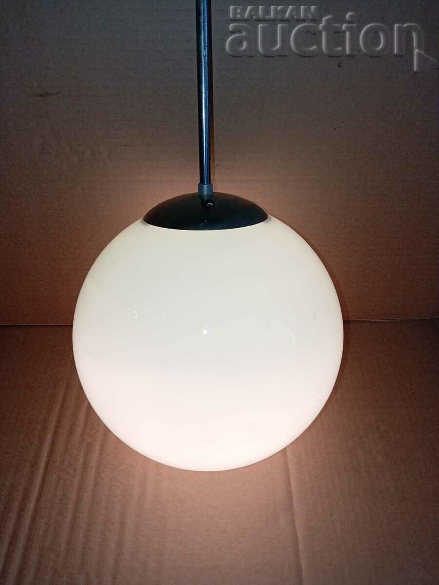 Аукцион ретро винтидж лампа абажур 60те 70те работеща годна Аукцион ретро винтидж лампа абажур 60те 70те работеща годна