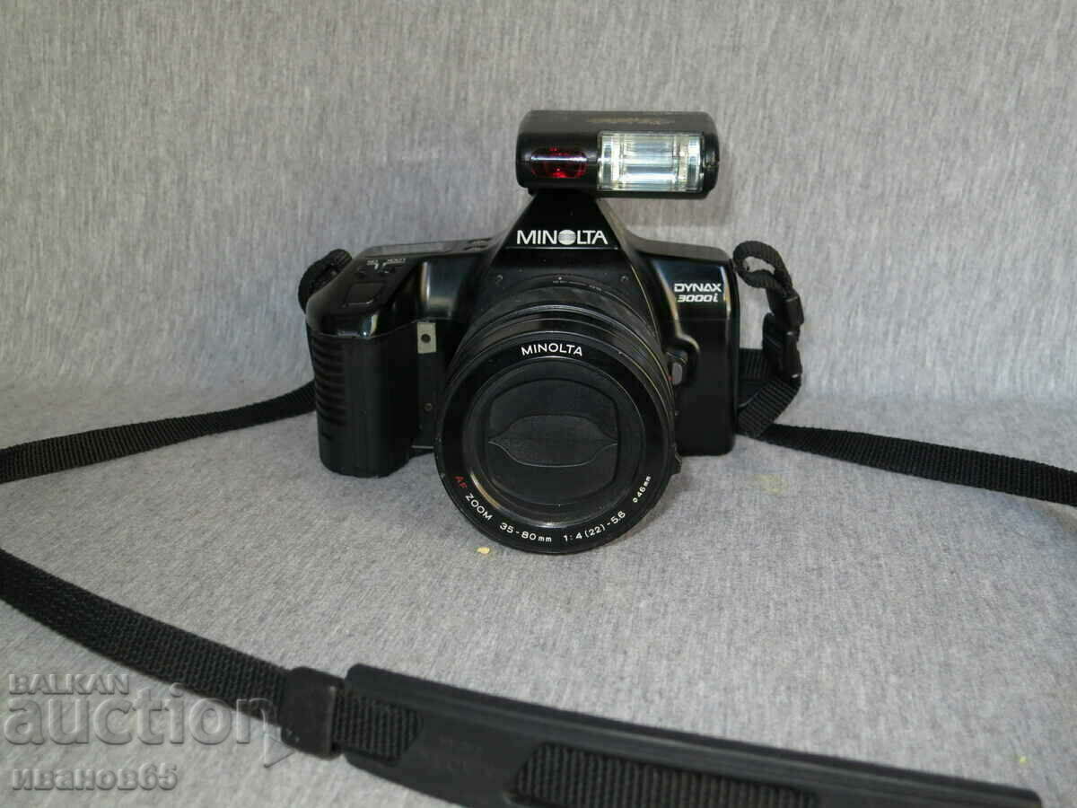 Minolta Dynax 3000i camera