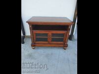 Beautiful wooden chest of drawers!