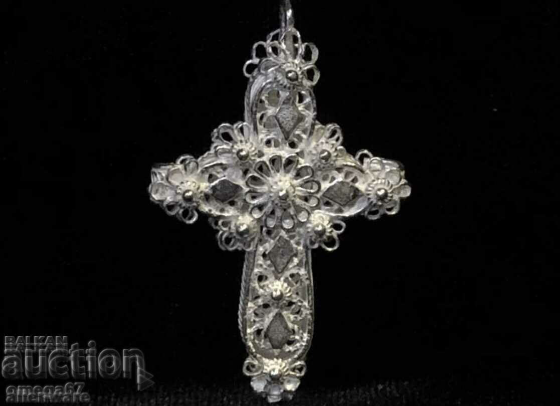 Filigree double-sided cross