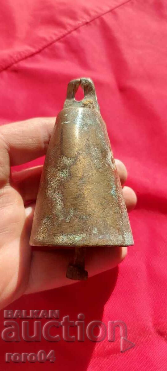 CHAN cu preț 49.50 BGN | € 25.31 CHAN cu preț 49.50 BGN | € 25.31