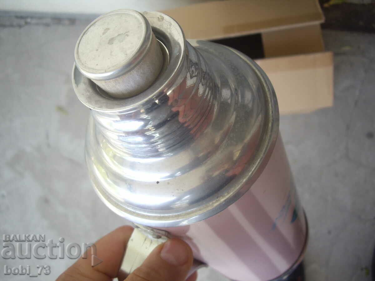 Old preserved thermos. - 5 Old preserved thermos. - 5
