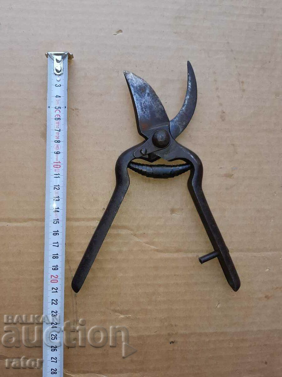 Large old KUNDE vine shears - Germany