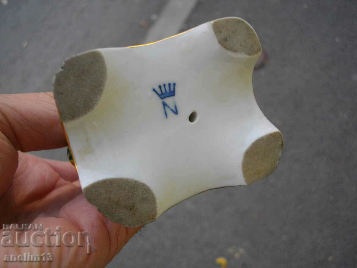 ΕΝΑ ΠΑΛΙΟ ΚΗΡΟΤΗΡΙ ΠΟΡΣΕΛΑΝΗΣ CAPODIMONTE - 6 ΕΝΑ ΠΑΛΙΟ ΚΗΡΟΤΗΡΙ ΠΟΡΣΕΛΑΝΗΣ CAPODIMONTE - 6